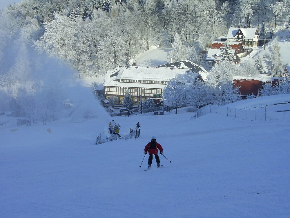Wanderhotel Sonnebergbaude Waltersdorf  Exterior photo